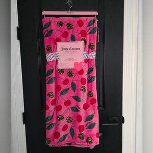 NWT Juicy Couture Pink Cherry Print Throw